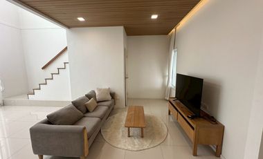 À louer et à vendre 1 chambre maison à San Kamphaeng, Chiang Mai