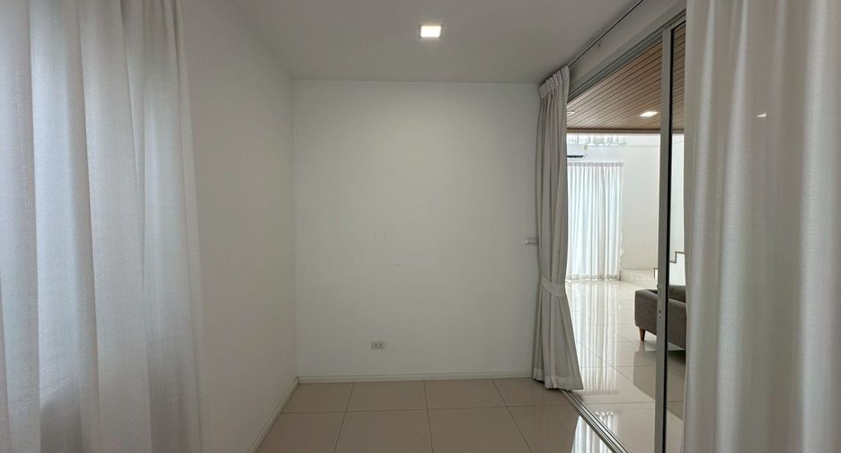 À louer et à vendre 1 chambre maison à San Kamphaeng, Chiang Mai