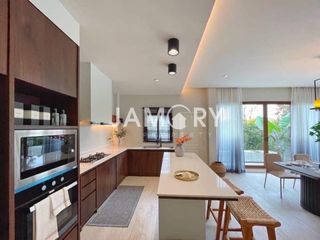 Villa zur Miete und zum Kauf mit 3 Zimmer in Bang Lamung, Chonburi
