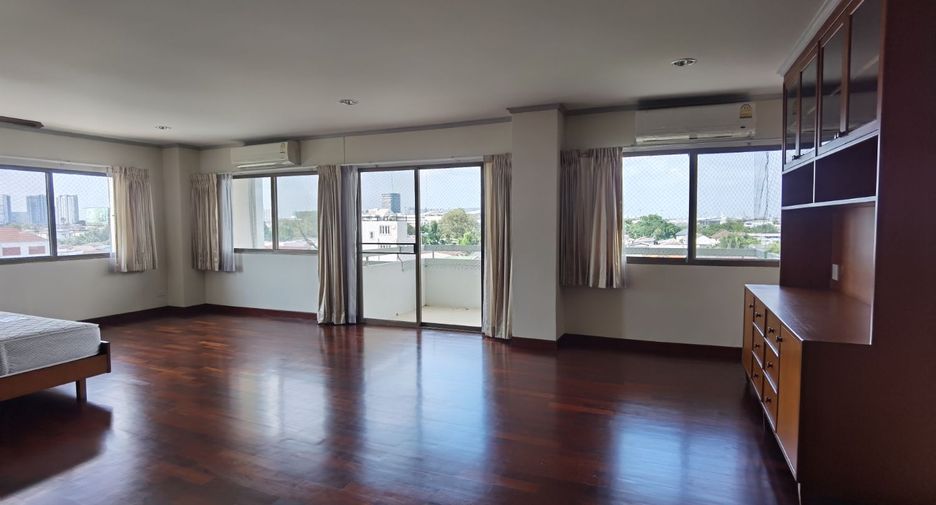 À louer 3 chambres appartement à Phaya Thai, Bangkok