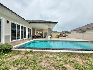 Villa zur Miete mit 3 Zimmer in Bang Lamung, Chonburi