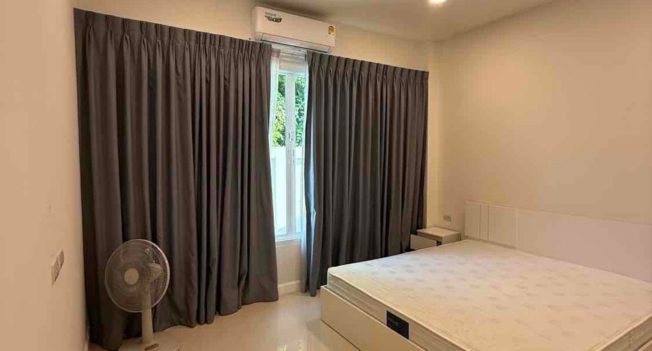 Villa en alquiler de 3 habitaciones en Huay Yai, Pattaya