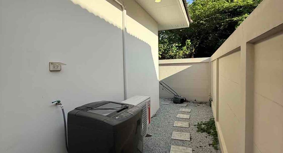Villa en alquiler de 3 habitaciones en Huay Yai, Pattaya