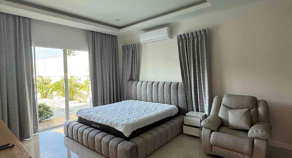 Villa en alquiler de 3 habitaciones en Huay Yai, Pattaya