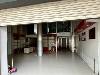 For rent and for sale retail Space in Phra Khanong, Bangkok