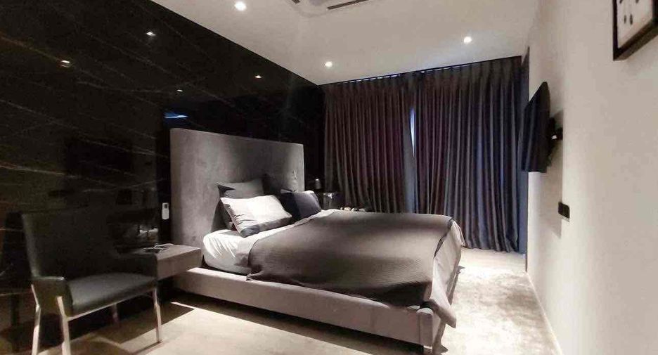 For sale and for rent 7 bedrooms villa in Pratumnak, Pattaya