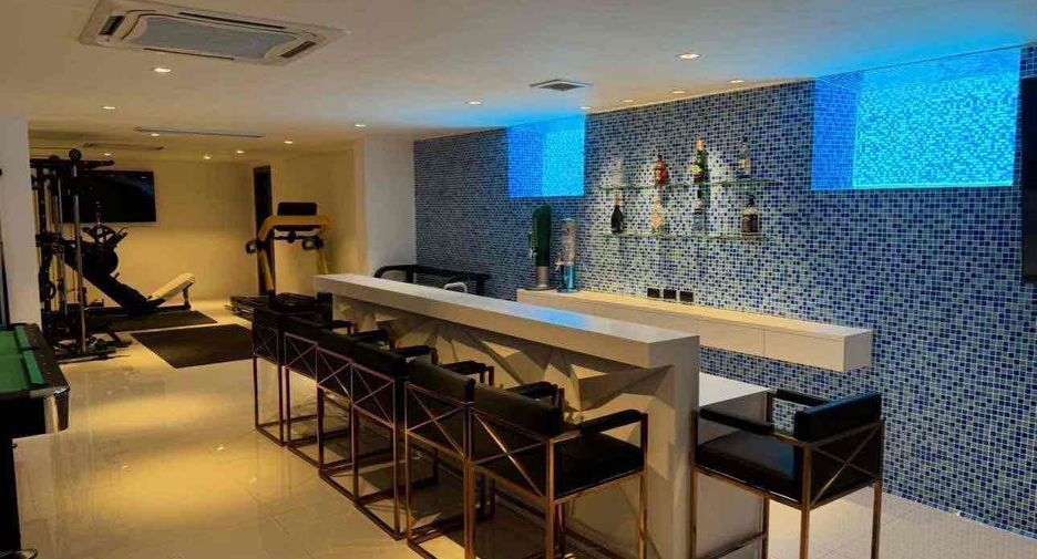 For sale and for rent 7 bedrooms villa in Pratumnak, Pattaya