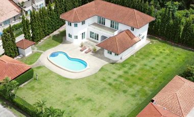 À vendre et à louer 5 chambres villa à East Pattaya, Pattaya