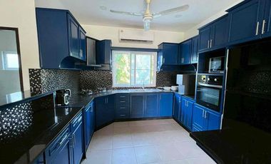 À vendre et à louer 5 chambres villa à East Pattaya, Pattaya