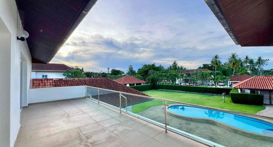 For sale and for rent 5 bedrooms villa in East Pattaya, Pattaya