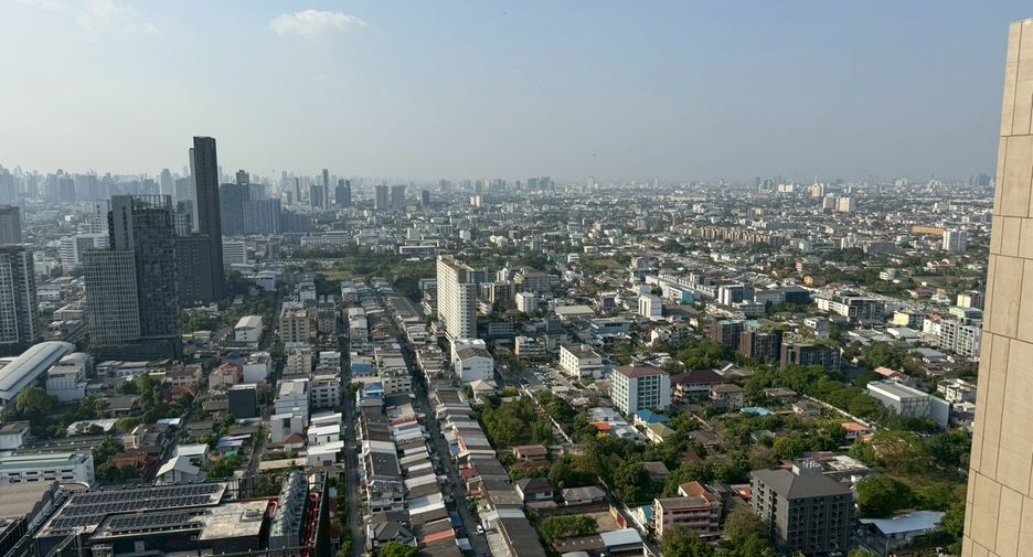 Wohnung zum Kauf mit 1 Zimmer in Bang Na, Bangkok
