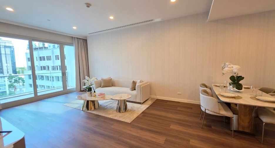 For rent and for sale 2 bedrooms condo in Pathum Wan, Bangkok