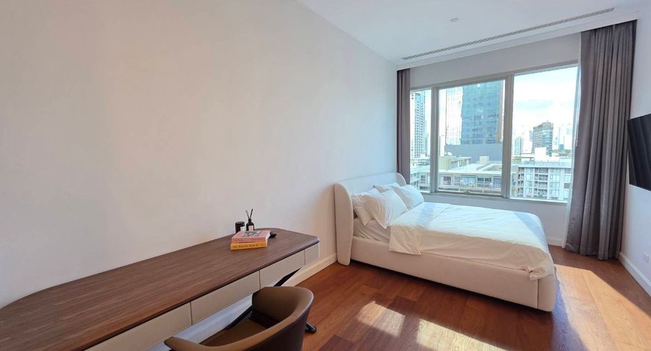 For rent and for sale 2 bedrooms condo in Pathum Wan, Bangkok
