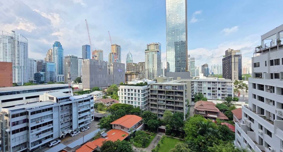 For rent and for sale 2 bedrooms condo in Pathum Wan, Bangkok