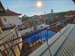For rent 5 bedrooms villa in Bang Lamung, Chonburi