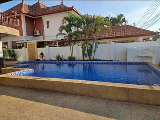 For rent 5 bedrooms villa in Bang Lamung, Chonburi