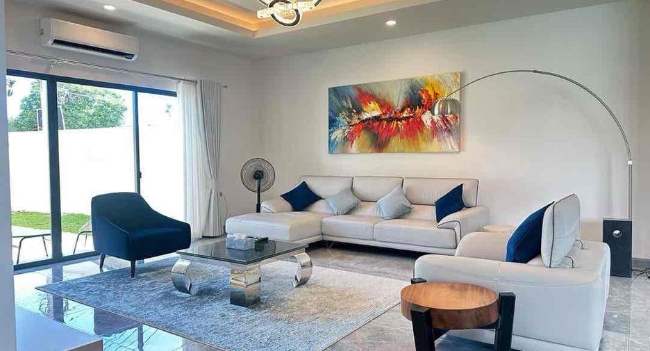 For sale and for rent 4 bedrooms villa in Huay Yai, Pattaya