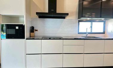 À vendre et à louer 4 chambres villa à Huay Yai, Pattaya