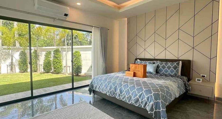 For sale and for rent 4 bedrooms villa in Huay Yai, Pattaya