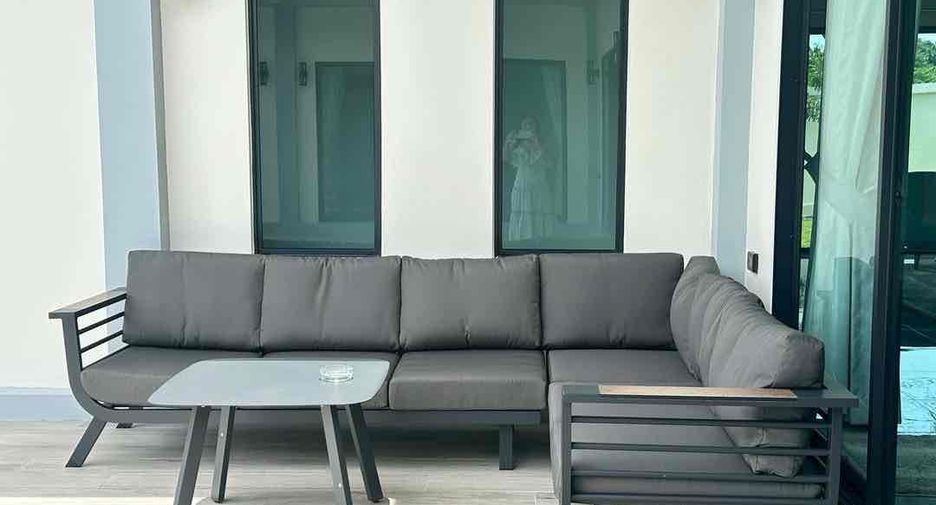 For sale and for rent 4 bedrooms villa in Huay Yai, Pattaya