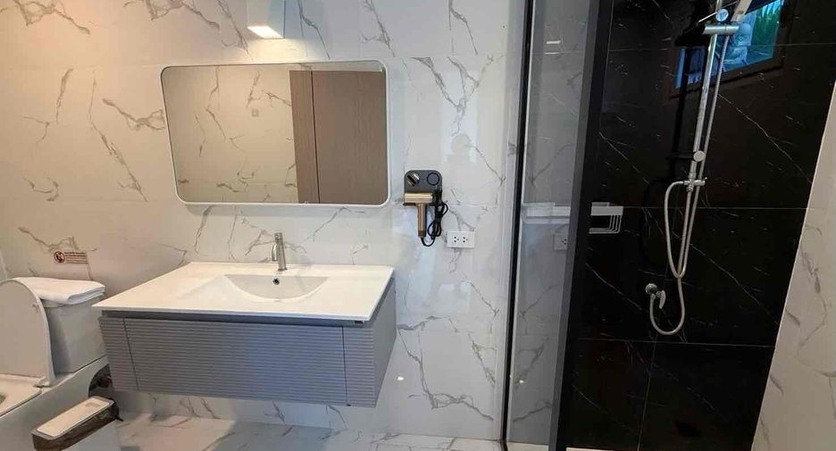 Villa en alquiler de 4 habitaciones en Jomtien, Pattaya