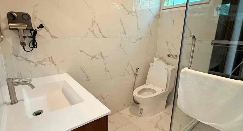 Villa en alquiler de 4 habitaciones en Jomtien, Pattaya