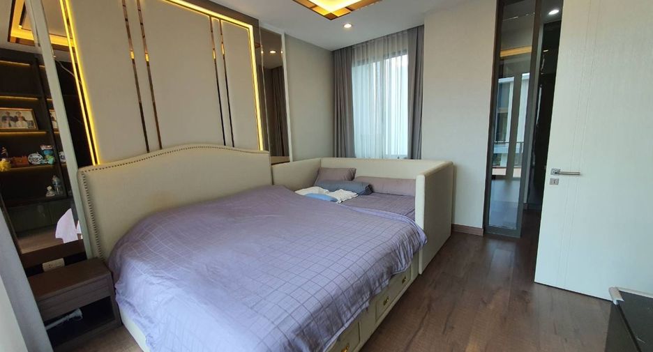 Casa en venta de 4 habitaciones en Lat Phrao, Bangkok
