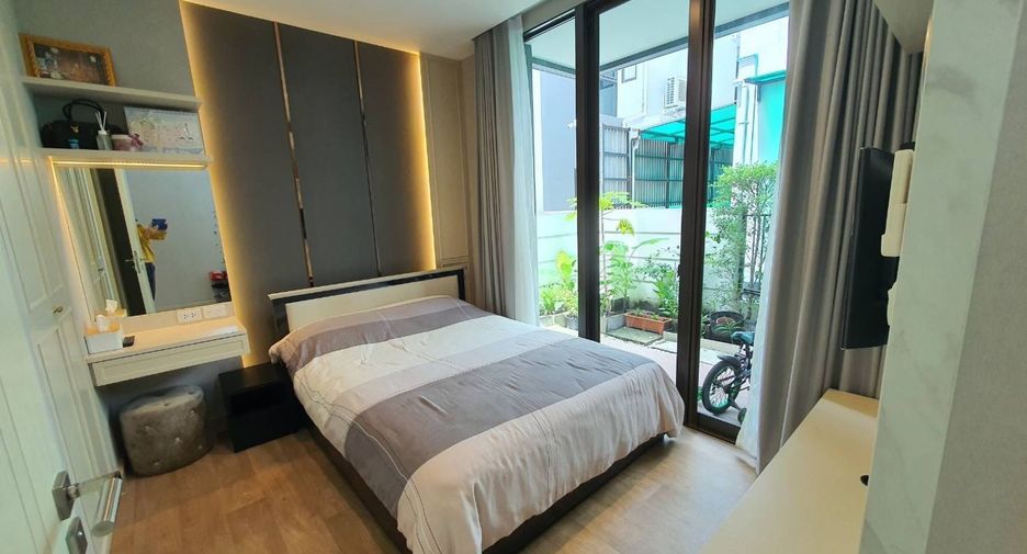 Casa en venta de 4 habitaciones en Lat Phrao, Bangkok