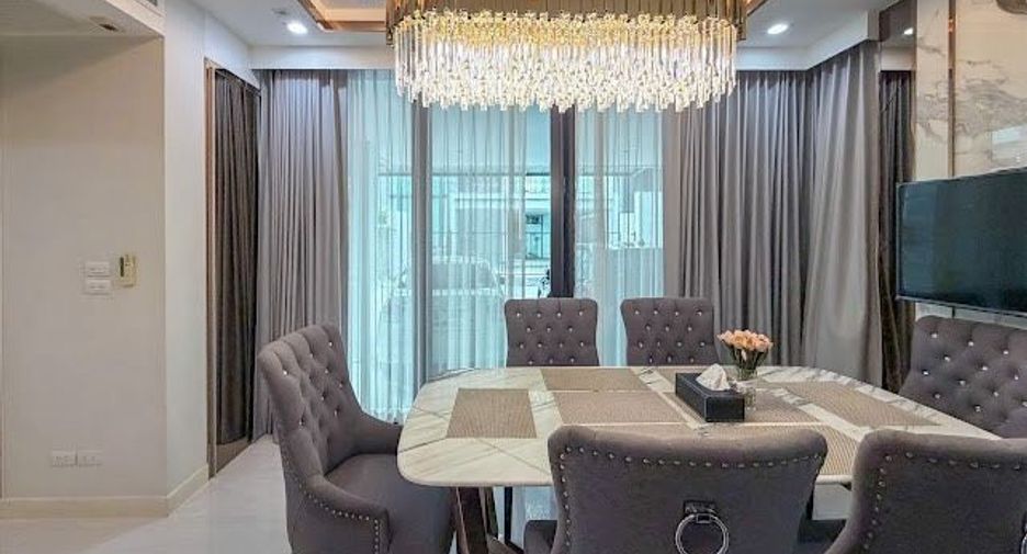 À vendre 4 chambres maison à Lat Phrao, Bangkok