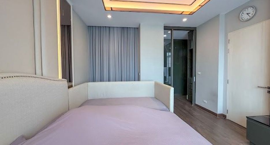 À vendre 4 chambres maison à Lat Phrao, Bangkok