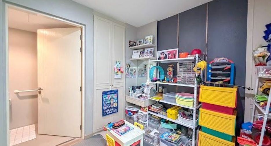 À vendre 4 chambres maison à Lat Phrao, Bangkok