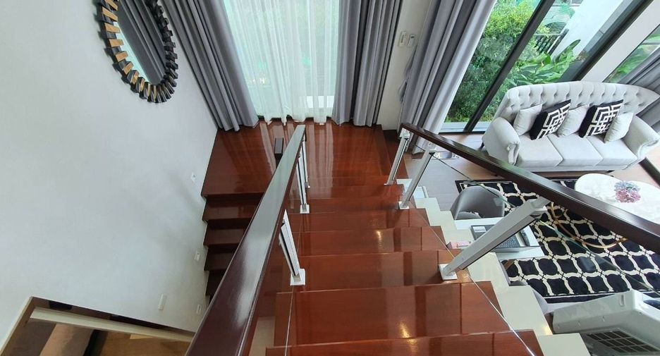 À vendre 4 chambres maison à Lat Phrao, Bangkok