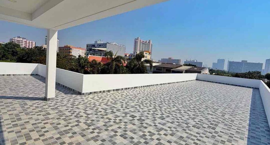 À louer et à vendre 6 chambres villa à Pratumnak, Pattaya