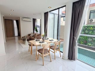 For rent 4 bedrooms townhouse in Suan Luang, Bangkok