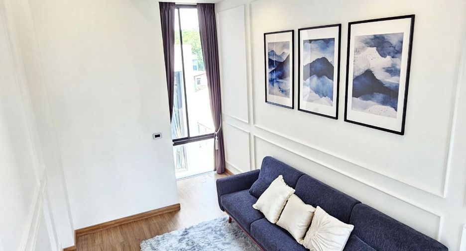 For rent 4 bedrooms townhouse in Suan Luang, Bangkok