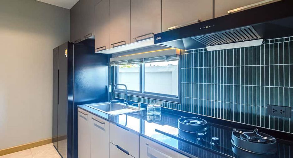 Casa en venta de 4 habitaciones en Hang Dong, Chiang Mai