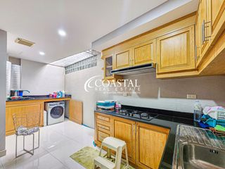 For sale 4 bedrooms townhouse in Bang Lamung, Chonburi