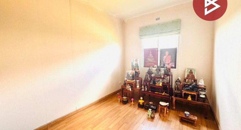 Casa adosada en venta de 3 habitaciones en Nong Khaem, Bangkok