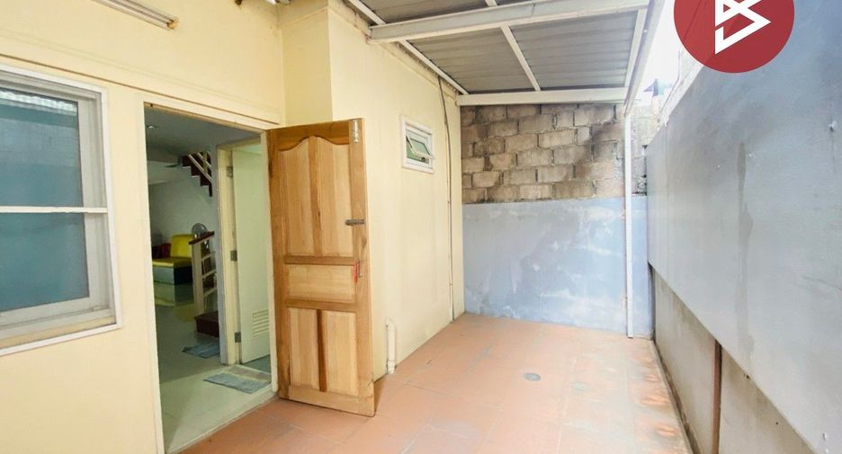 Casa adosada en venta de 2 habitaciones en Khao Yoi, Phetchaburi
