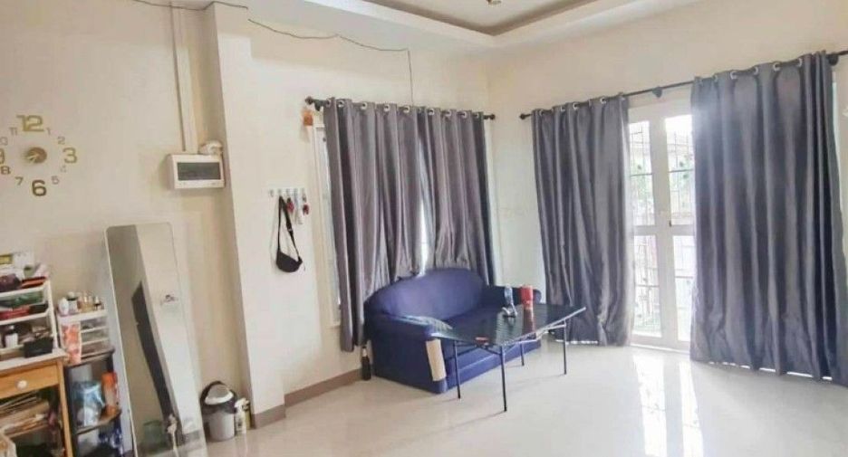 For sale 2 ベッドルーム townhouse in Phanom Sarakham, Chachoengsao