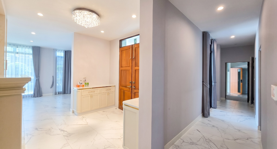 For sale 4 ベッドルーム house in Thawi Watthana, Bangkok