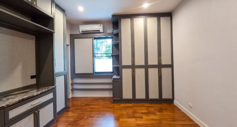 For sale 4 ベッドルーム house in Thawi Watthana, Bangkok