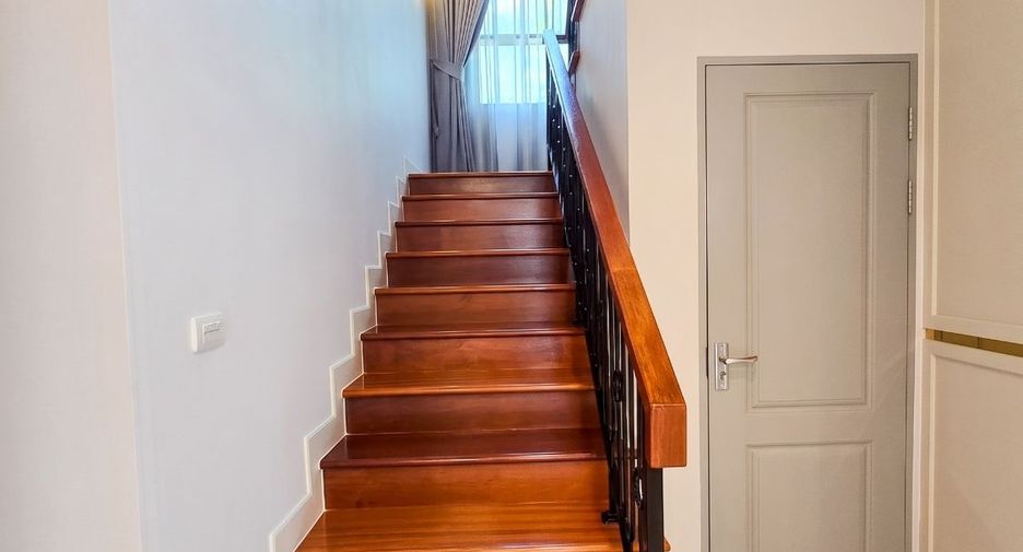 For sale 4 ベッドルーム house in Thawi Watthana, Bangkok