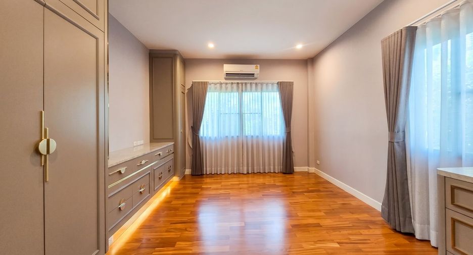 For sale 4 ベッドルーム house in Thawi Watthana, Bangkok