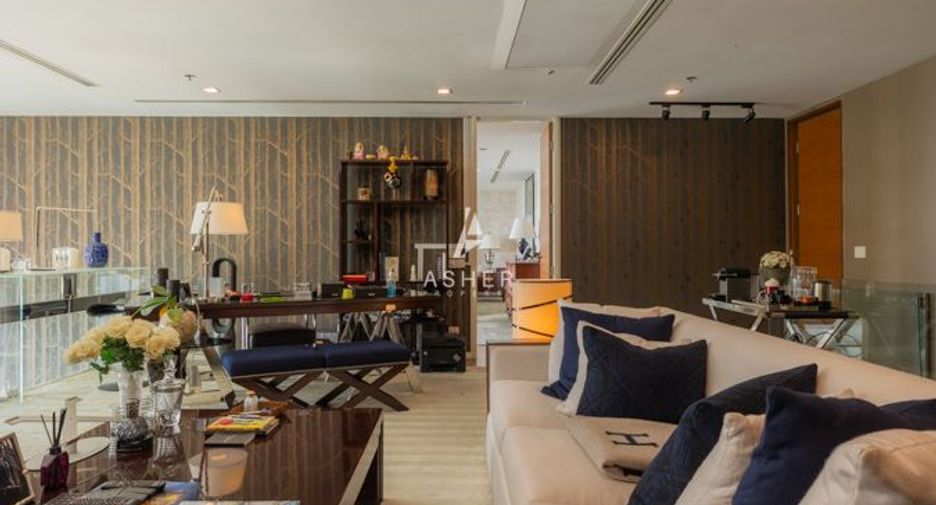 For sale 3 bedrooms condo in Sathon, Bangkok