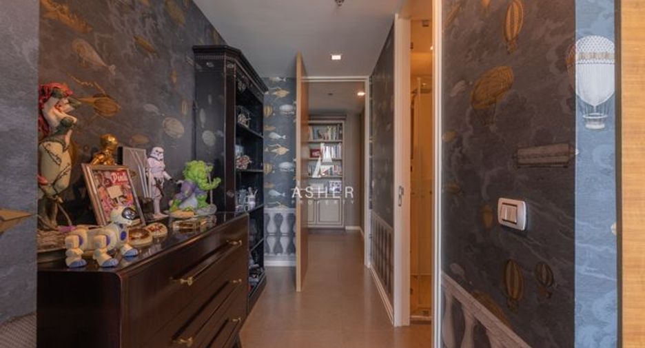 For sale 3 bedrooms condo in Sathon, Bangkok