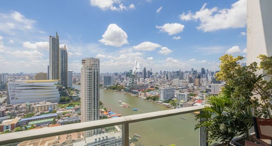 For sale 3 bedrooms condo in Sathon, Bangkok