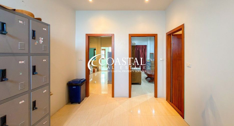 À vendre 3 chambres local commercial à East Pattaya, Pattaya
