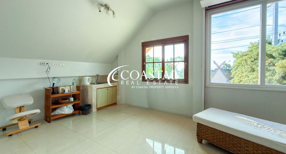 À vendre 3 chambres local commercial à East Pattaya, Pattaya