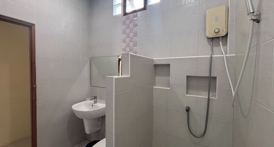 Haus zur Miete mit 2 Zimmer in Klaeng, Rayong